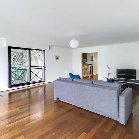 Luckey Homes - Rue Gudin * Paris